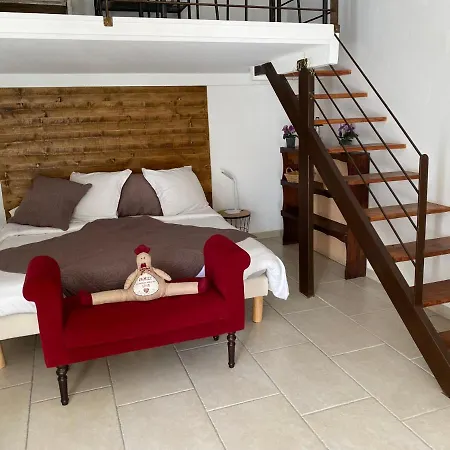 Bed & Breakfast Mas Des Bomes Et Merindol