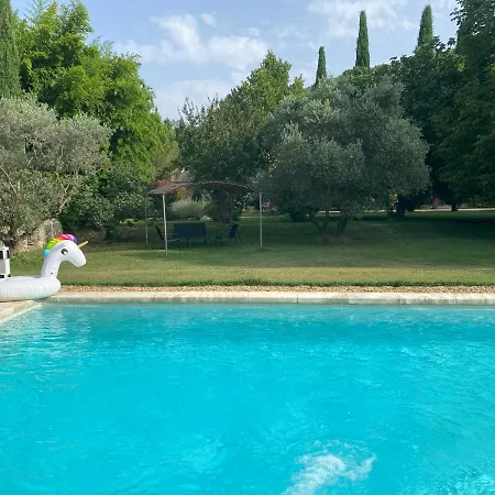 Mas Des Bomes Et * Merindol